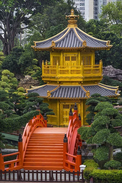 The pagoda at the Chi Lin Nunnery and Nan Lian Garden, Kowloon, Hong Kong, China, Asia
