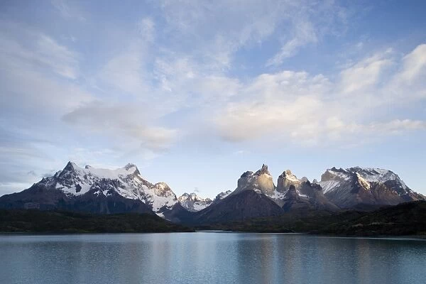 Paine Horns (Cuernos) on right, and Big Paine (Paine Grande) on left seen from Lago Pehoe