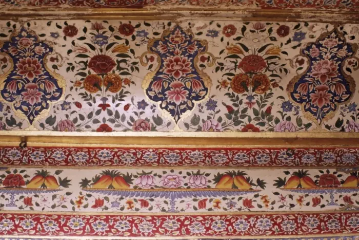Framed Print : Detail of painted ceiling in the Sultan Mahal Framed Print : Detail of painted ceiling in the Sultan Mahal