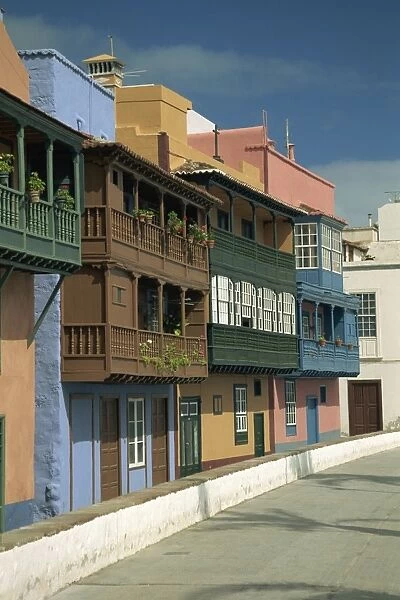 Painted houses with overhanging wooden balconies in Santa Cruz de la Palma