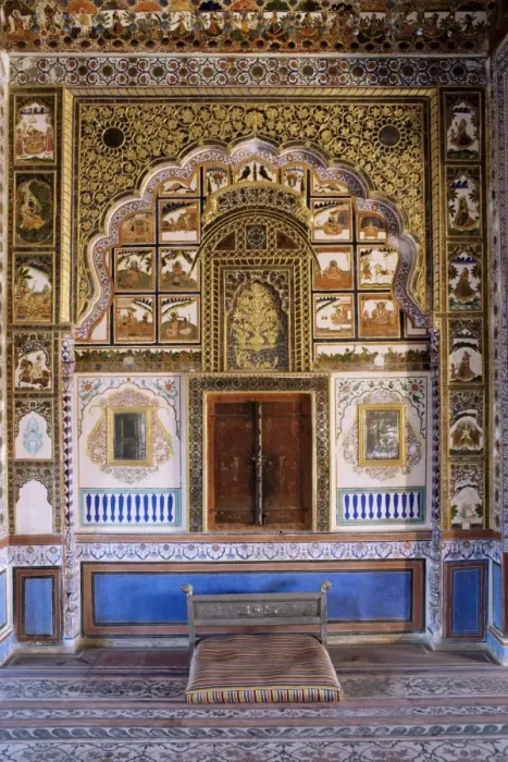 Framed Print : Painted wall and raised plaster work which has been gilded