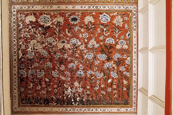 Detail of a painted wall in the Sheesh Mahal