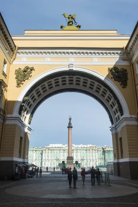 Framed Print : Palace Square with the Alexander Column in front of the Hermitage (Winter Palace), UNESCO World Heritage Site, St. Petersburg, Russia, Europe Framed Print : Palace Square with the Alexander Column in front of the Hermitage (Winter Palace), UNESCO World Heritage Site, St. Petersburg, Russia, Europe