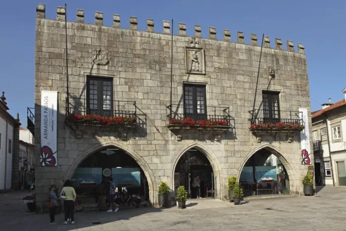 Framed Print : Palace of the Town Council (Pacos do Conselha), dating from 1502, main square Framed Print : Palace of the Town Council (Pacos do Conselha), dating from 1502, main square