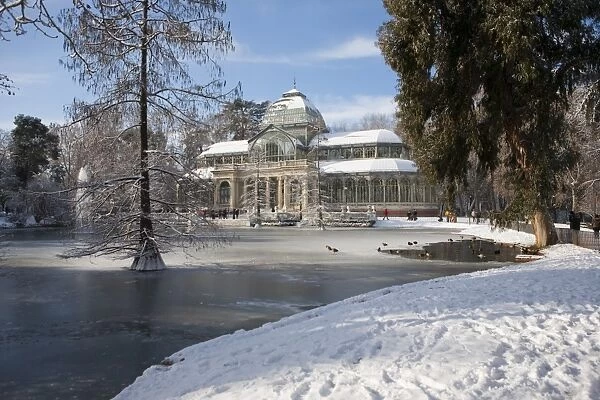 Palacio de Cristal, Retiro Park, Madrid, Spain, Europe