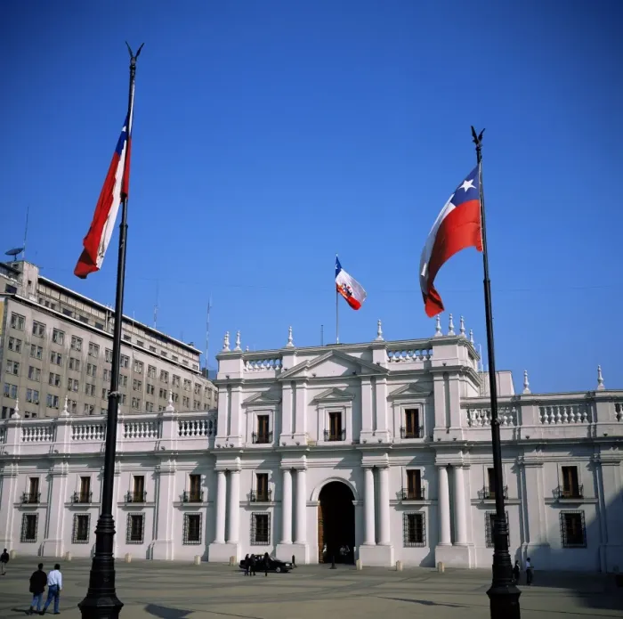 Framed Print : Palacio de la Moneda, Santiago, Chile, South America Framed Print : Palacio de la Moneda, Santiago, Chile, South America