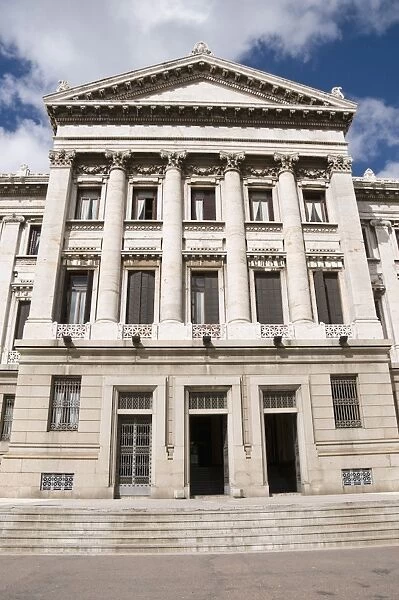 Palacio Legislativo, the main building of government, Montevideo, Uruguay, South America