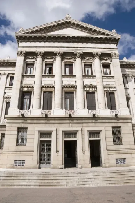 Framed Print : Palacio Legislativo, the main building of government, Montevideo, Uruguay, South America Framed Print : Palacio Legislativo, the main building of government, Montevideo, Uruguay, South America