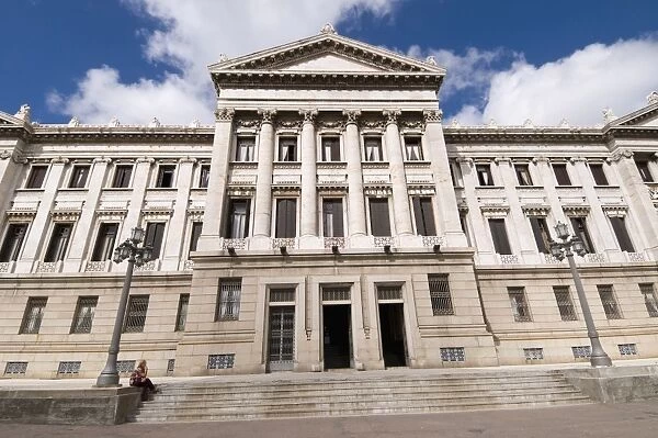 Palacio Legislativo, the main building of government, Montevideo, Uruguay, South America