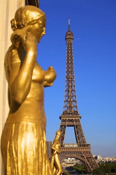 Palais de Chaillot and Eiffel Tower, Paris, France, Europe