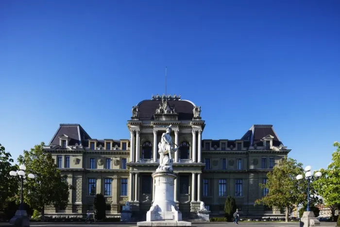 Framed Print : Palais de Justice and statue of William Tell, Lausanne, Vaud, Switzerland, Europe Framed Print : Palais de Justice and statue of William Tell, Lausanne, Vaud, Switzerland, Europe