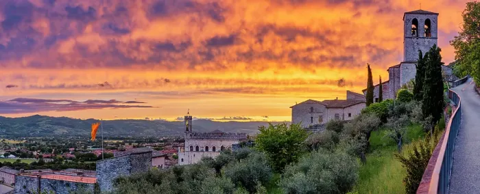 Framed Print : Palazzo dei Consoli (Palace of the Consuls) and Cathedral at sunset, Gubbio, Umbria, Italy Framed Print : Palazzo dei Consoli (Palace of the Consuls) and Cathedral at sunset, Gubbio, Umbria, Italy