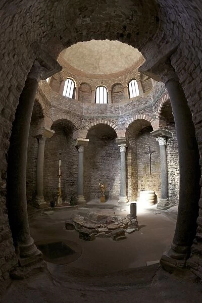Paleochristian 5th century baptistery, Cathedral of St. Leonce of Frejus