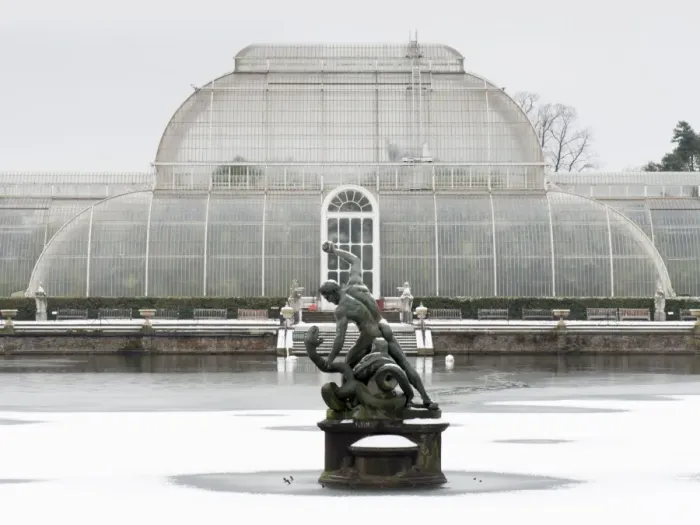Framed Print : Palm House in Kew Gardens in winter, Royal Botanic Gardens, UNESCO World Heritage Site Framed Print : Palm House in Kew Gardens in winter, Royal Botanic Gardens, UNESCO World Heritage Site