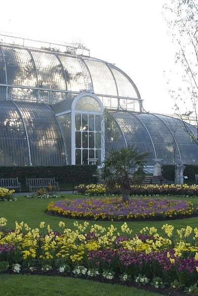 Palm House, Royal Botanic Gardens (Kew Gardens), UNESCO World Heritage Site