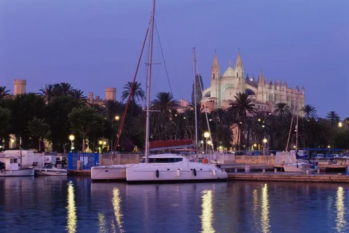 Framed Print : Palma cathedral from the harbour at dusk Framed Print : Palma cathedral from the harbour at dusk