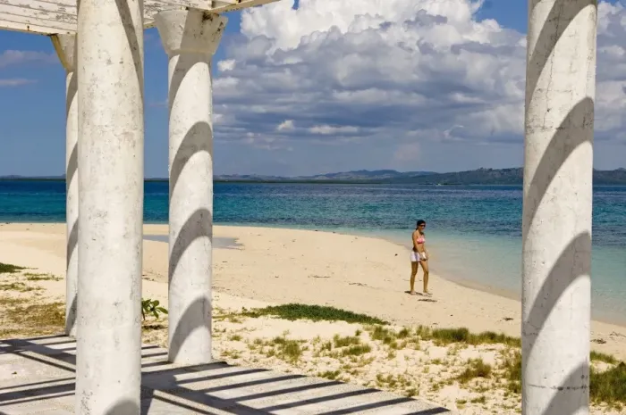 Framed Print : Pandanon Island, Nalusuan Marine Sanctuary, Cebu island, The Philippines Framed Print : Pandanon Island, Nalusuan Marine Sanctuary, Cebu island, The Philippines