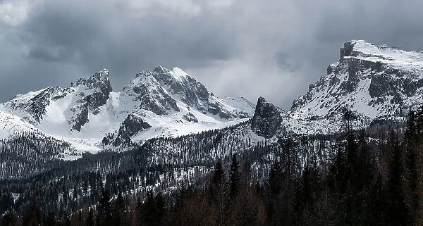 Panorama of Monte Cernera and Ra Gusela mountains at Passo Giau covered by snow, Dolomites, Belluno, Italy, Europe