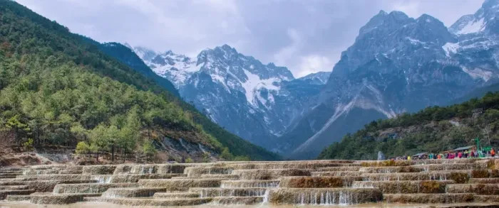 Framed Print : A panoramic view of cascading waterfalls and mountain backdrop, including Yu Long Xue Shan at White Water River (Baishuihe), Lijiang, Yunnan, China, Asia Framed Print : A panoramic view of cascading waterfalls and mountain backdrop, including Yu Long Xue Shan at White Water River (Baishuihe), Lijiang, Yunnan, China, Asia