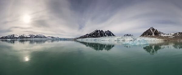 Panoramic view of Monacobreen, Spitsbergen, Svalbard, Norway, Scandinavia, Europe