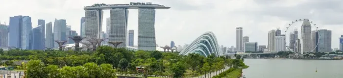 Framed Print : Panoramic view overlooking the Gardens by the Bay, Marina Bay Sands and city skyline Framed Print : Panoramic view overlooking the Gardens by the Bay, Marina Bay Sands and city skyline