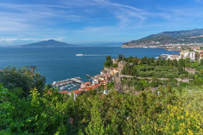 Framed Print : Panoramic view of Sorrento and Mount Vesuvius and Bay of Naples, Sorrento, Campania, Italy, Mediterranean, Europe Framed Print : Panoramic view of Sorrento and Mount Vesuvius and Bay of Naples, Sorrento, Campania, Italy, Mediterranean, Europe