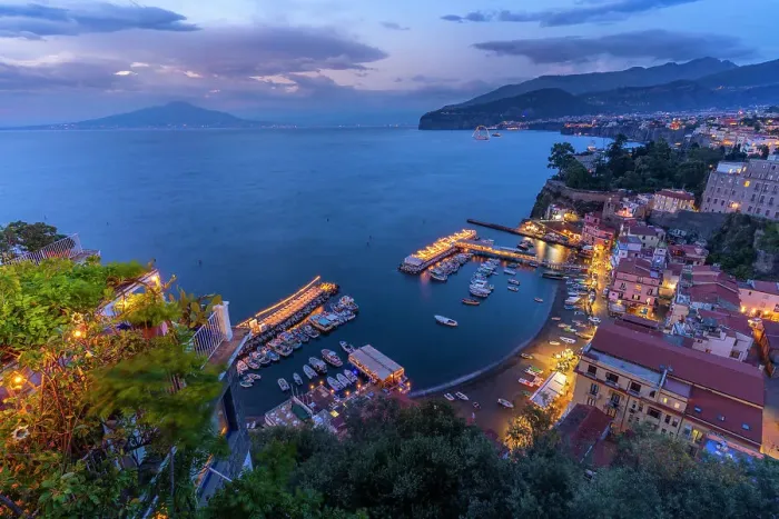Framed Print : Panoramic view of Sorrento, Mount Vesuvius and Bay of Naples at dusk, Sorrento, Campania, Italy, Mediterranean, Europe Framed Print : Panoramic view of Sorrento, Mount Vesuvius and Bay of Naples at dusk, Sorrento, Campania, Italy, Mediterranean, Europe