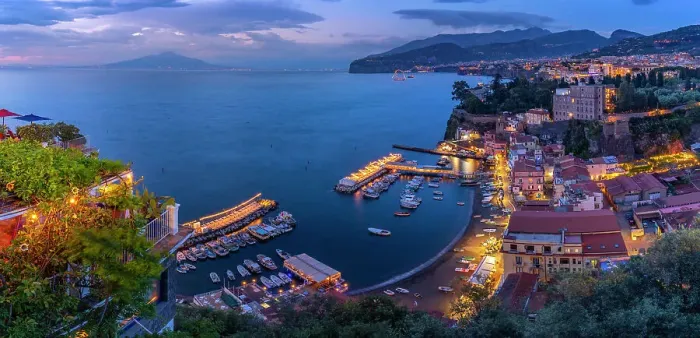 Framed Print : Panoramic view of Sorrento, Mount Vesuvius and Bay of Naples at dusk, Sorrento, Campania, Italy, Mediterranean, Europe Framed Print : Panoramic view of Sorrento, Mount Vesuvius and Bay of Naples at dusk, Sorrento, Campania, Italy, Mediterranean, Europe
