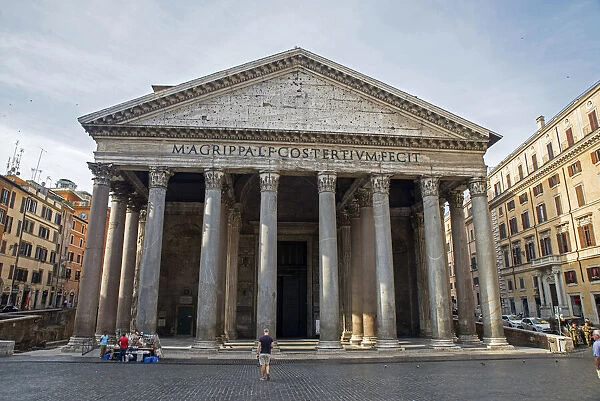 Pantheon exterior, UNESCO World Heritage Site, Rome, Lazio, Italy, Europe