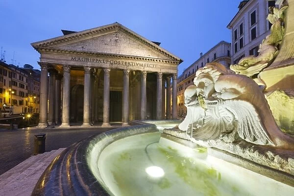 The Pantheon and fountain at night, UNESCO World Heritage Site, Piazza della Rotonda