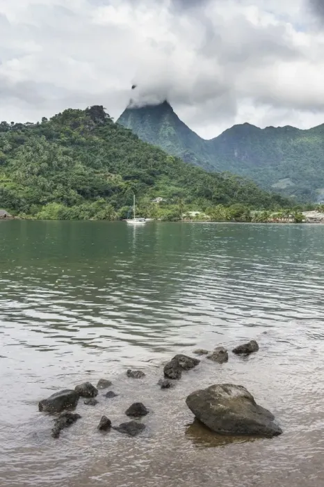 Framed Print : Paopao Bay, Moorea, Society Islands, French Polynesia, Pacific Framed Print : Paopao Bay, Moorea, Society Islands, French Polynesia, Pacific