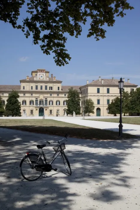Framed Print : Parco Ducale and Ducal Palace, Parma, Emilia Romagna, Italy, Europe Framed Print : Parco Ducale and Ducal Palace, Parma, Emilia Romagna, Italy, Europe