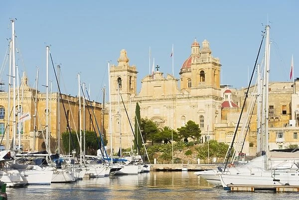 Parish Church of St Lawrence, Grand Harbour Marina, Vittoriosa (Birgu), The Three Cities, Malta, Mediterranean, Europe