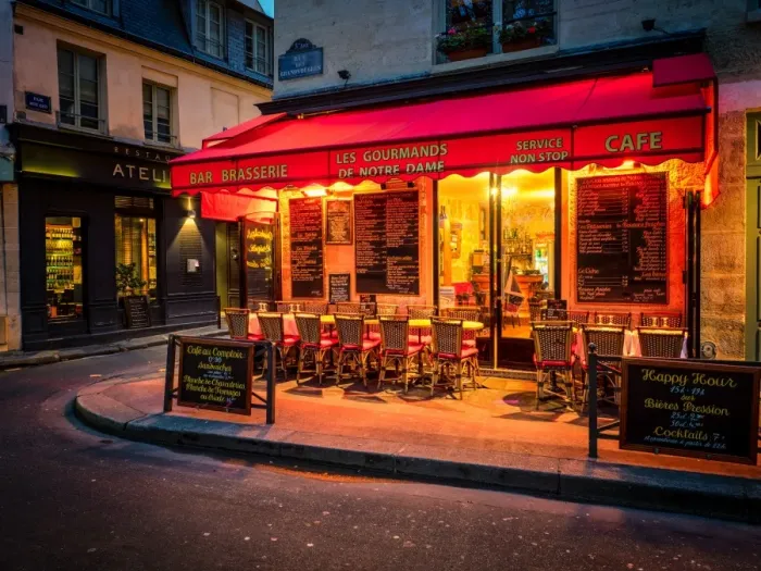 Framed Print : Parisian cafe, Paris, France, Europe Framed Print : Parisian cafe, Paris, France, Europe