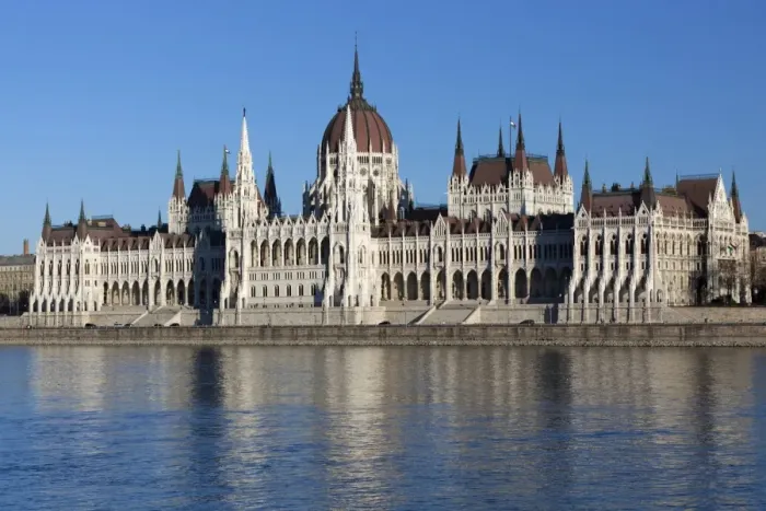 Framed Print : The Parliament (Orszaghaz) across River Danube, UNESCO World Heritage Site, Budapest, Hungary, Europe Framed Print : The Parliament (Orszaghaz) across River Danube, UNESCO World Heritage Site, Budapest, Hungary, Europe