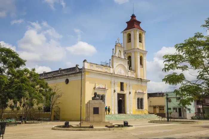 Framed Print : Parque Maceo, Iglesia de Nuestra Senora de la Caridad, Sancti Spiritus, Sancti Spiritus Province Framed Print : Parque Maceo, Iglesia de Nuestra Senora de la Caridad, Sancti Spiritus, Sancti Spiritus Province