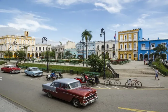 Framed Print : Parque Serafin Sanchez square, Sancti Spiritus, Cuba, West Indies, Caribbean, Central Framed Print : Parque Serafin Sanchez square, Sancti Spiritus, Cuba, West Indies, Caribbean, Central