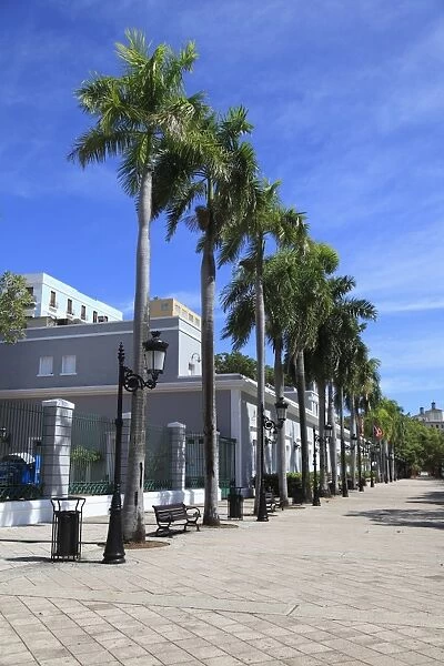 Paseo de la Princes (Walkway of the Princess), Old San Juan, San Juan, Puerto Rico, West Indies, Caribbean, United States of America, Central America