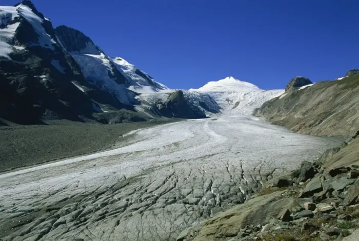 Framed Print : Pasterze Glacier, Grossglockner, Austria, Europe Framed Print : Pasterze Glacier, Grossglockner, Austria, Europe