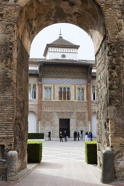 Patio de la Monteria and Palace of Pedro 1st, The Alcazar, UNESCO World Heritage Site, Seville, Andalucia, Spain, Europe
