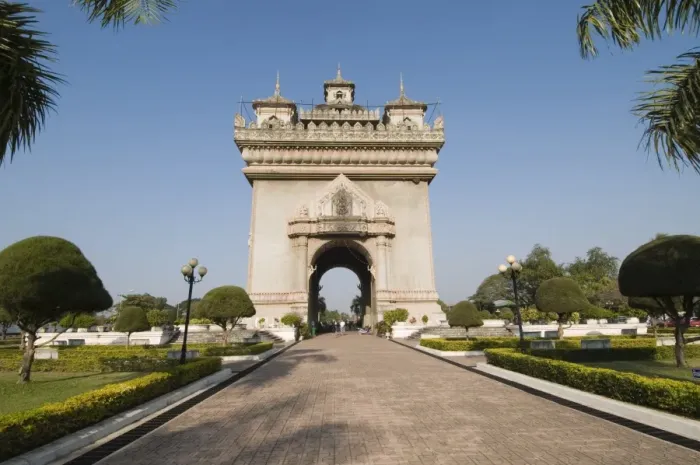 Framed Print : The Patuxai (Victory Gate) on Lan Xang Avenue, Vientiane, Laos, Indochina