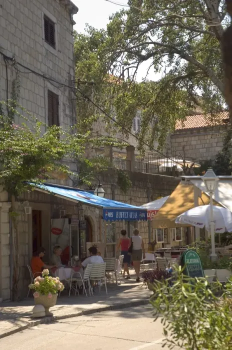 Framed Print : Pavement cafe, Cavtat, Dalmatia, Croatia, Europe Framed Print : Pavement cafe, Cavtat, Dalmatia, Croatia, Europe