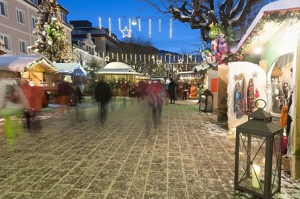 People at Christmas market, Haupt Square, Schladming, Steiemark, Austria, Europe
