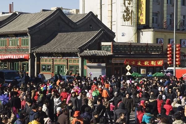 People crowding the street at Changdian Street Fair during Chinese New Year