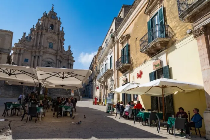 Framed Print : People dining in Piazza Duomo in front of Cathedral of San Giorgio in the historic Framed Print : People dining in Piazza Duomo in front of Cathedral of San Giorgio in the historic