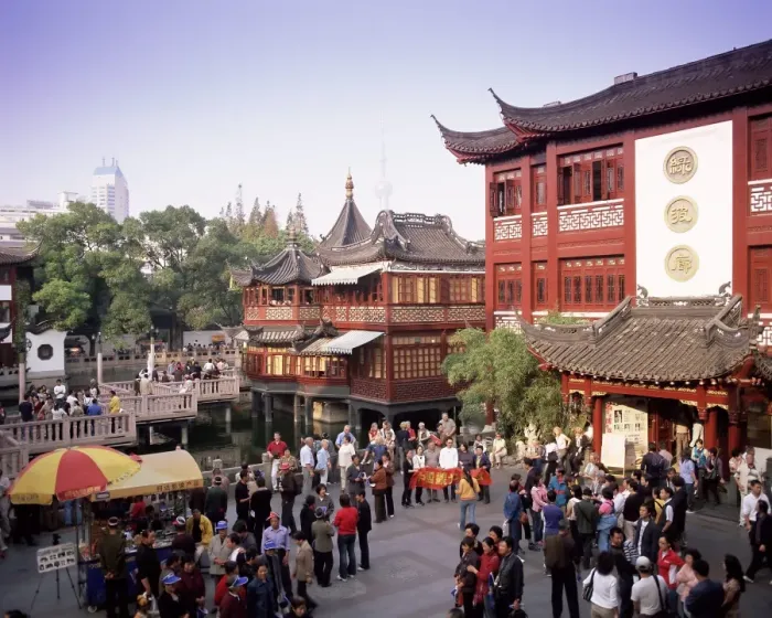 Framed Print : People outside the Yu Yuan tea house, Yu Yuan Shangcheng, Yu Gardens Bazaar Framed Print : People outside the Yu Yuan tea house, Yu Yuan Shangcheng, Yu Gardens Bazaar