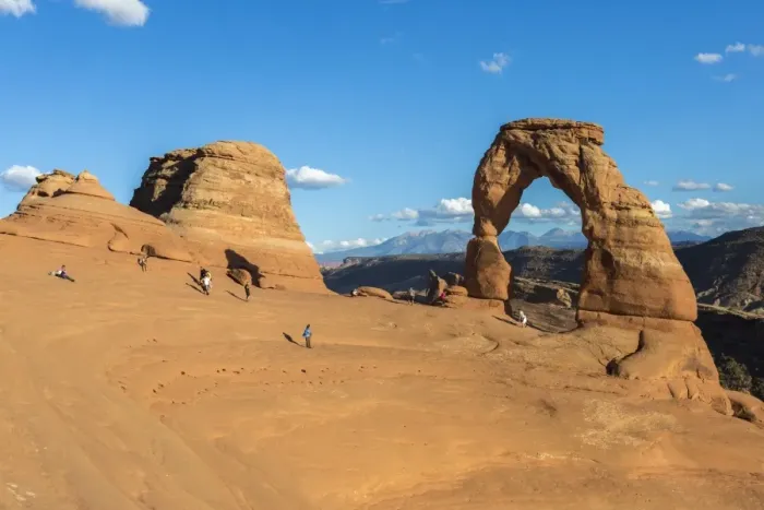 Framed Print : Peoples at Delicate Arch at golden hour, Arches National Park, Moab, Grand County Framed Print : Peoples at Delicate Arch at golden hour, Arches National Park, Moab, Grand County