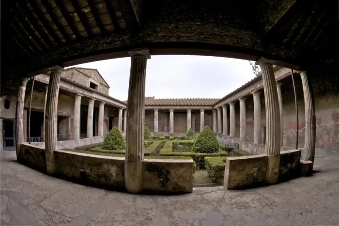 Framed Print : Peristyle and garden in the House of the Menander, Pompeii, UNESCO World Heritage Site Framed Print : Peristyle and garden in the House of the Menander, Pompeii, UNESCO World Heritage Site