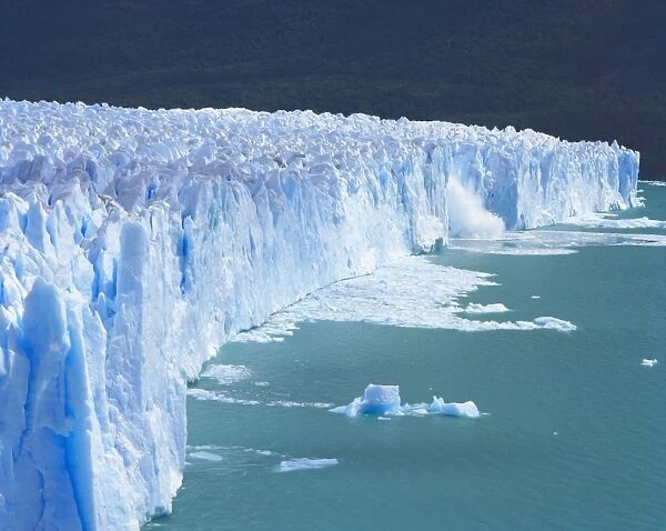 Perito Moreno Glacier, Glaciers National Park, Patagonia, Argentina