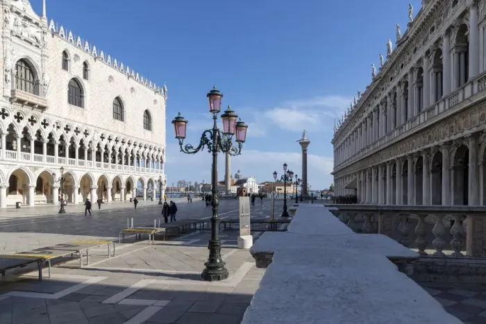 Framed Print : Perspective of the Doges Palace and the Marciana Library, Piazzetta San Marco, Venice, UNESCO World Heritage Site, Veneto, Italy, Europe